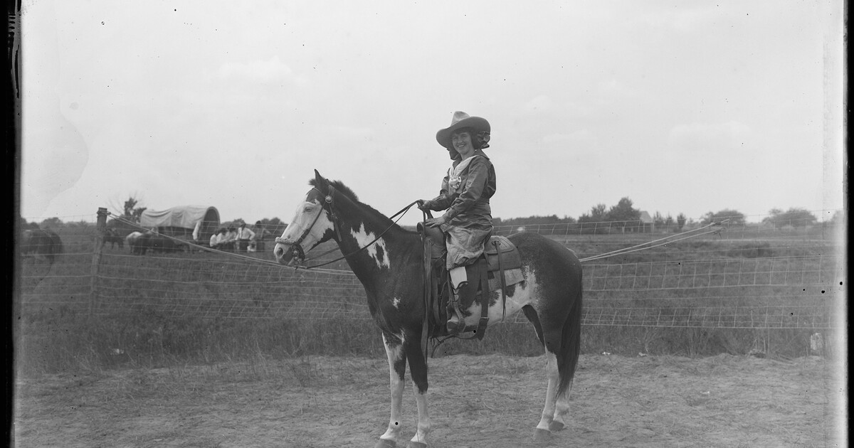Texas rodeo performer [Ruth Roach] | Amon Carter Museum of American Art